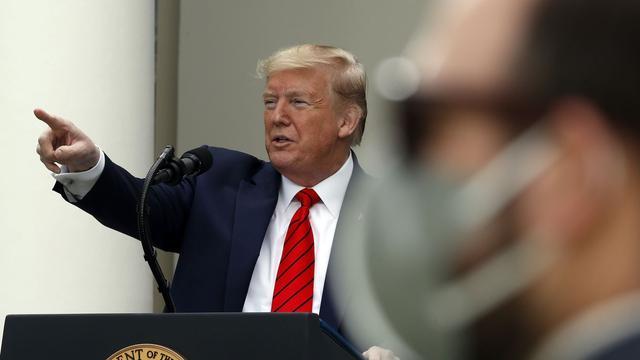 特朗普|为筹钱特朗普要选民竞标与他共进晚餐，结果成了骗钱的虚假广告？