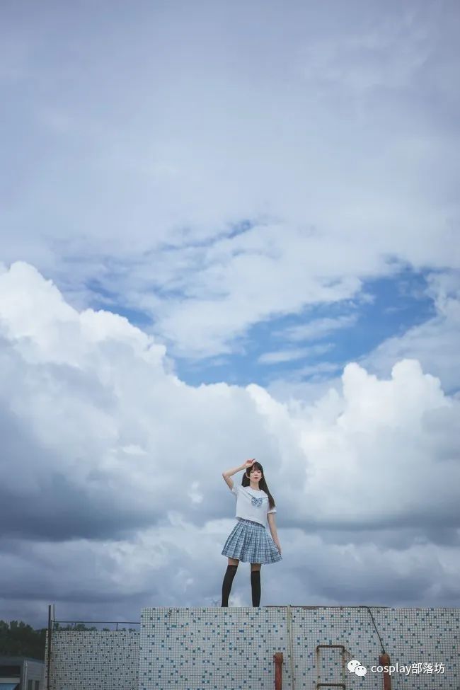 jk少女,天台上的双马尾女孩