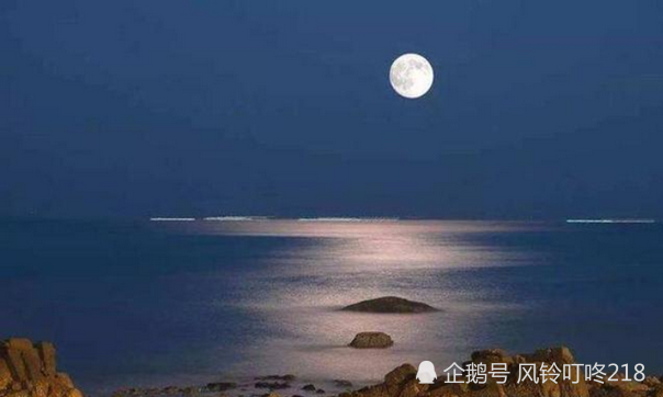 风铃邀对 朗月思亲千百里