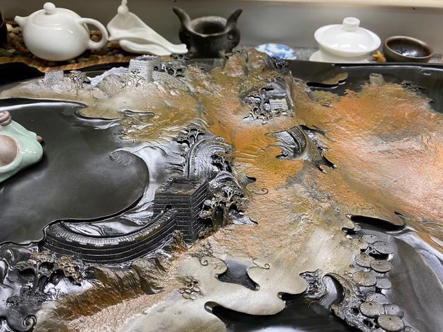 雕刻|把“万里长城”雕刻在石头茶盘上，太震撼了，这才是真正的手艺人