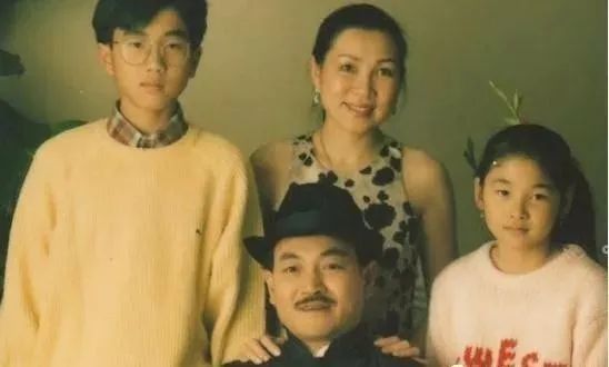 杨幂|杨幂颜值崩坏似巫婆？可她前夫的换头故事也很精彩啊…