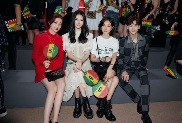 万茜|王珞丹发文疑似暗讽万茜：不想当什么好演员了，就想红