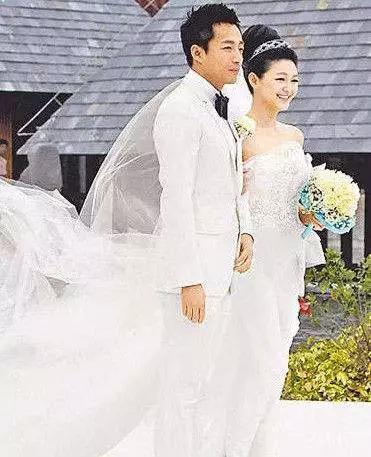 小s|大S教你调教老公！在剥虾这件事上，小S是怎么输给大S的？