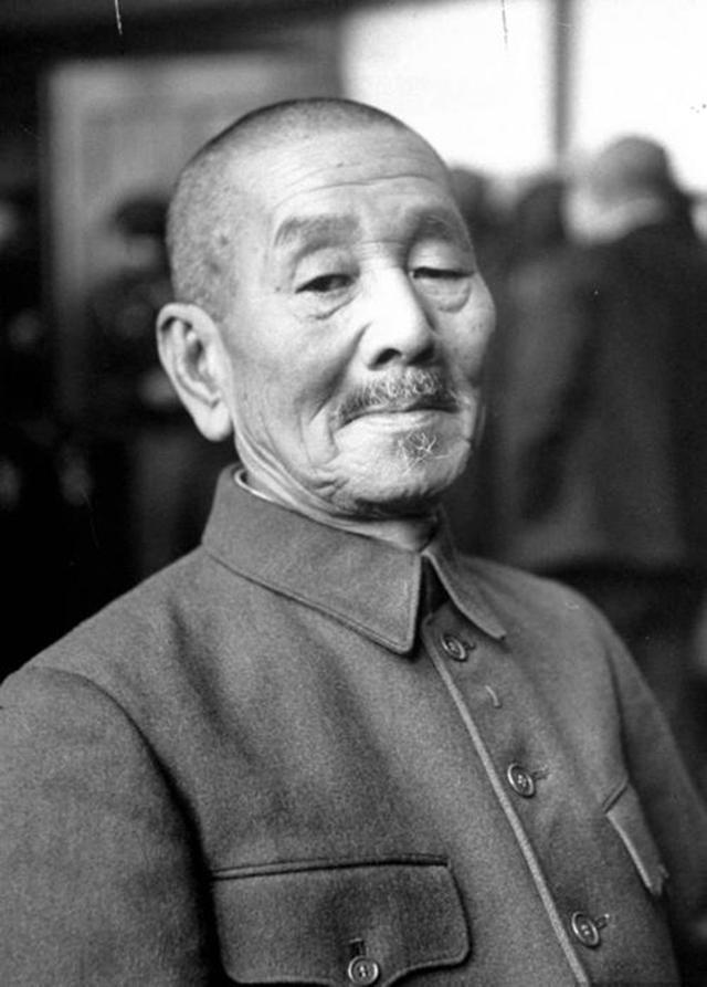 原国民政府总理唐绍仪,被人用斧头砍死,杀他的幕后主使是谁