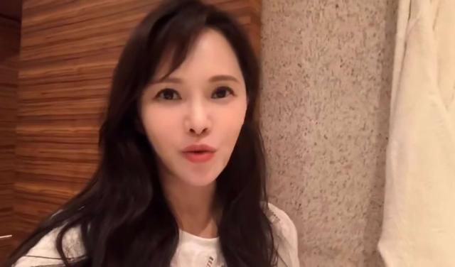 张雨绮|张雨绮生日姐姐团成群送祝福，伊能静零点发小作文文笔超好