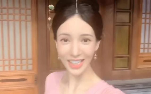 张雨绮|张雨绮生日姐姐团成群送祝福，伊能静零点发小作文文笔超好