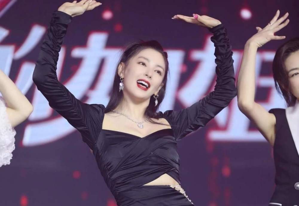 王珞丹|受刺激了？王珞丹凌晨4点求走红的方法，早上发文又“乱说”