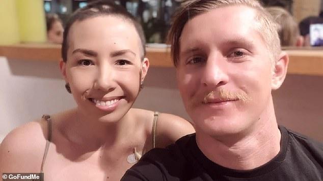 杰米·坎贝尔|澳洲女子剃光头假装患癌，骗取数十万善款，前男友还辞工悉心照料