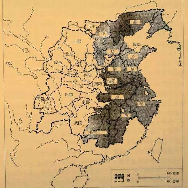 當時的山東六國,在秦國數代君主的持續打擊下,已經明顯到了山窮水盡的