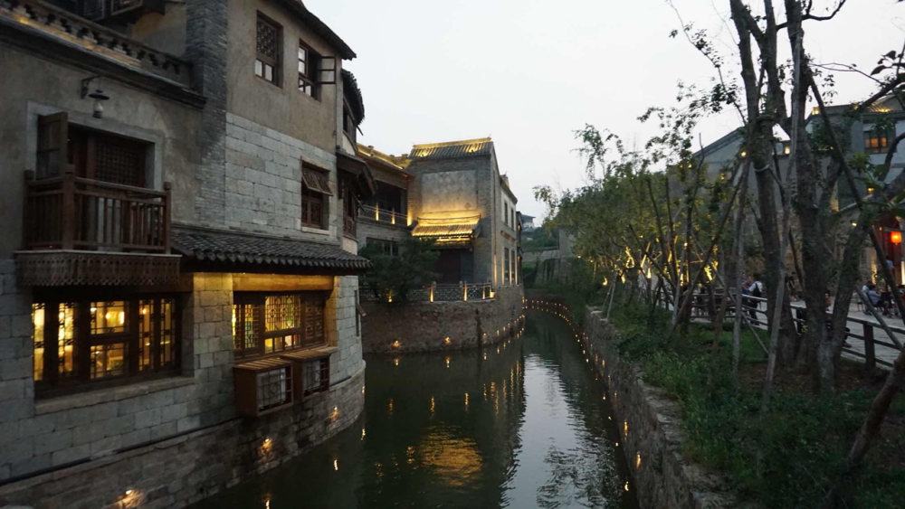 北京|北京一座“高仿乌镇”走红，斥资45亿建成，距故宫2小时车程