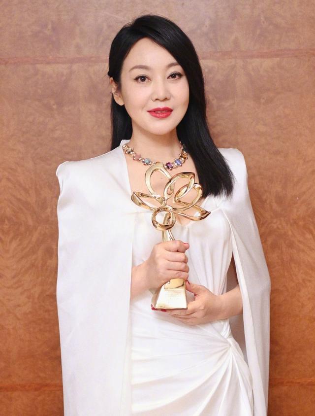 陈宝国|陈宝国获白玉兰奖视帝，却被质疑名不副实，视帝应是张若昀？