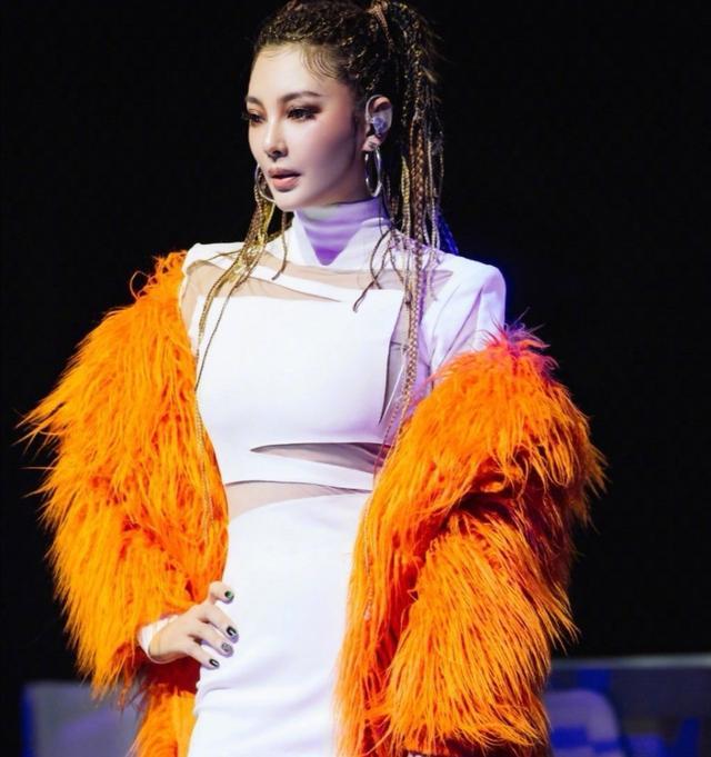 伊能静|伊能静看人好准，发长文给张雨绮庆生，每句话都戳姐妹心窝