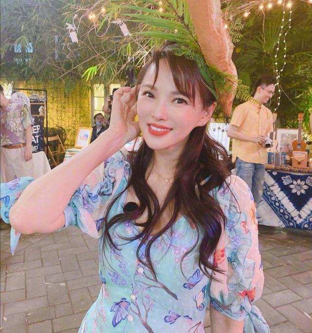 伊能静|伊能静看人好准，发长文给张雨绮庆生，每句话都戳姐妹心窝