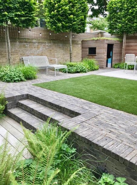 有个小院入户门前1㎡做下沉,高低差30公分,多个迷你花园不香么