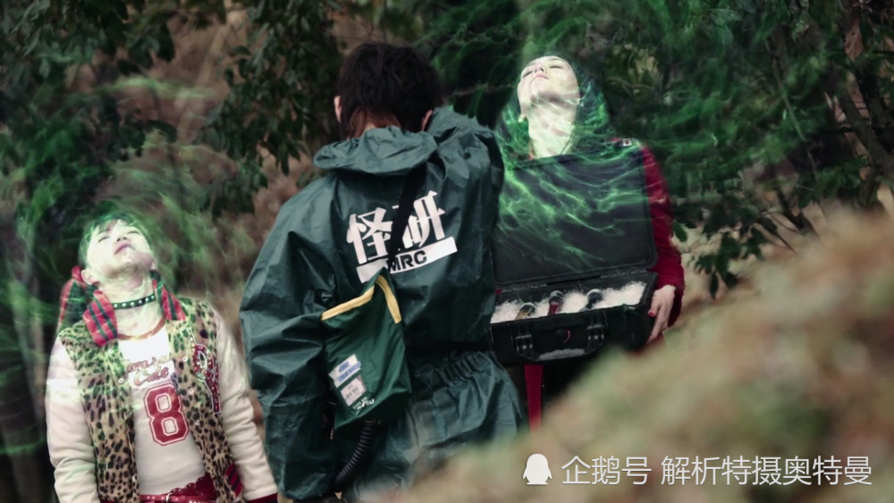 伽马未来|泽塔奥特曼08：平成三杰亮相，伽马未来真开挂，超能力轻松打垮五帝王！