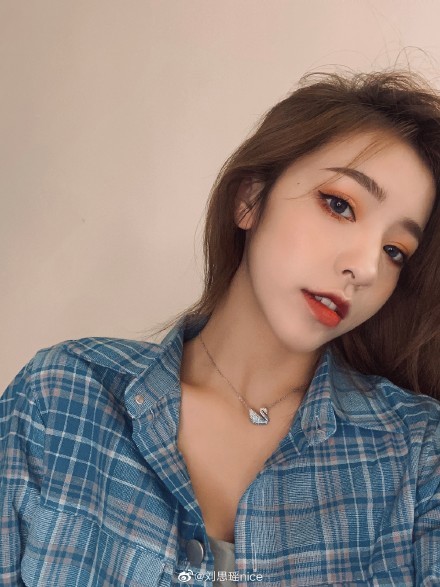 刘思瑶|刘思瑶发文回应《撒野》事件，粉丝却不买账：网红就是low