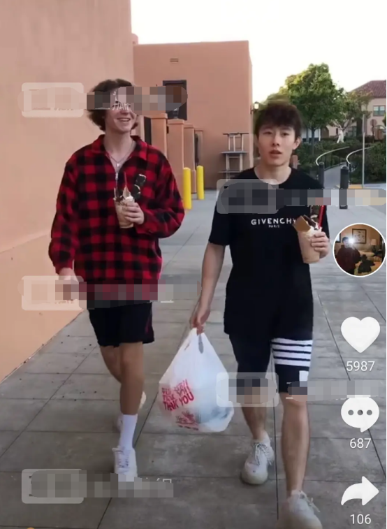 甄嬛传|《甄嬛传》齐妃的儿子特别帅，高鼻梁大眼睛，与妈妈同框像姐弟