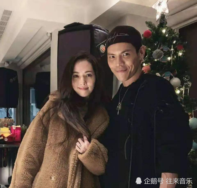 郭碧婷|郭碧婷被曝生子，向佐忍不住分享好消息？发文：我们一起成长！