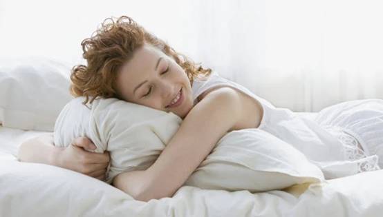 为何老人常说睡觉不要头朝西？其实是有科学依据的