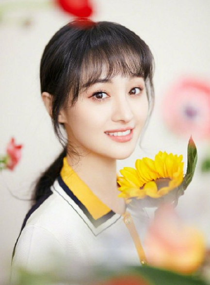 张翰|张翰宣新剧，怀里搂着徐璐被错认成郑爽，是P的像还是又被消费？