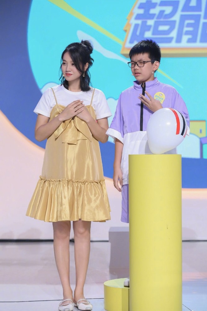 朱丹|朱丹晒自己二胎孕照，39岁高龄产妇怀孕没有影响，真是逆生长