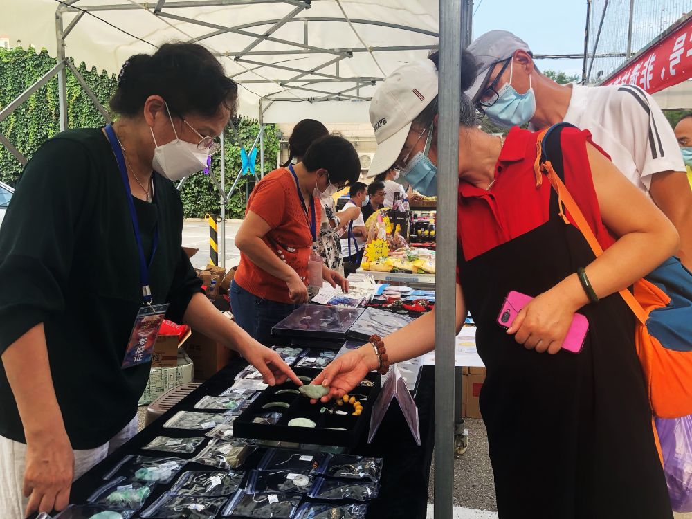 北京珐琅厂|学技艺、淘宝贝，北京老字号夜市开启