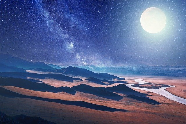 古诗词|古诗词中的明月，苍茫云海，月出天山