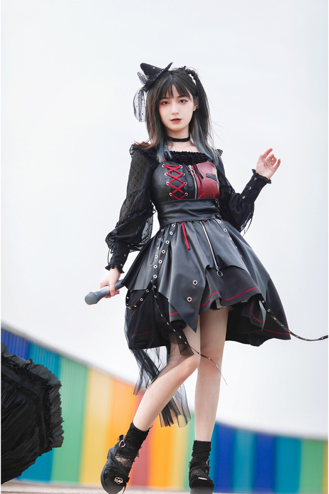 lo圈火了一种洛丽塔叫"苍蝇裙",第一眼真没法看,穿上后却能美翻众人