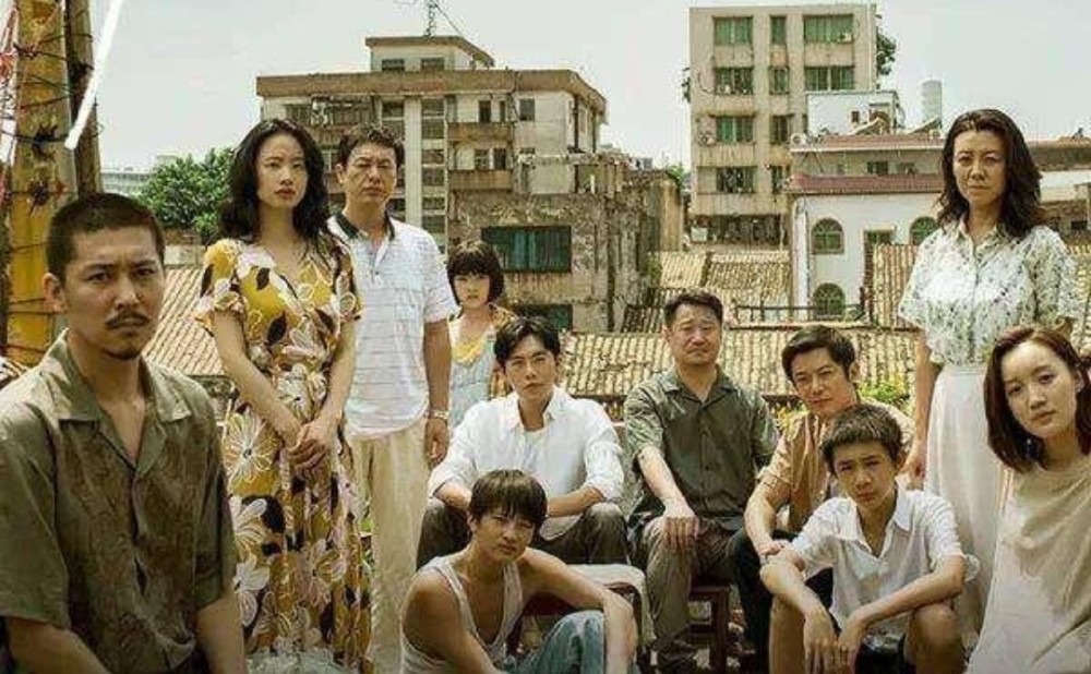 李准基|韩版张东升来了，李准基颜值很高，不带你爬山，但是请你喝茶