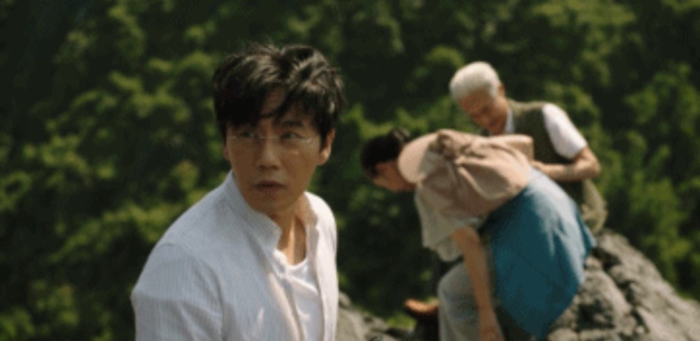 李准基|韩版张东升来了，李准基颜值很高，不带你爬山，但是请你喝茶