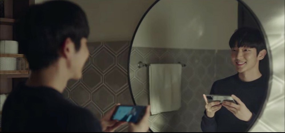 李准基|韩版张东升来了，李准基颜值很高，不带你爬山，但是请你喝茶