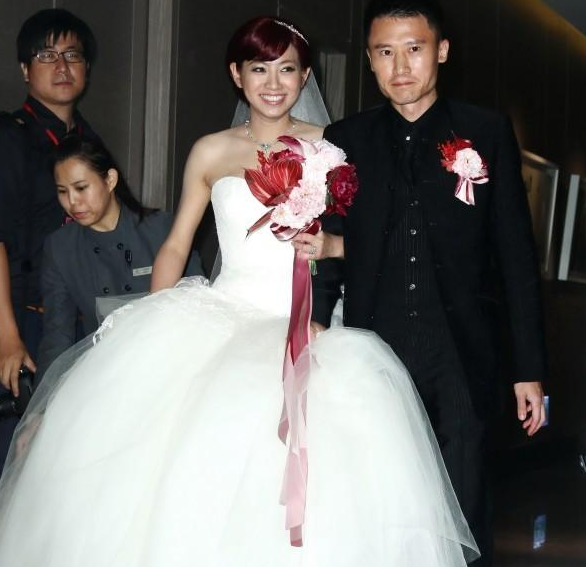 米可白宣布离婚长达六年婚姻画上句号背后原因很普通