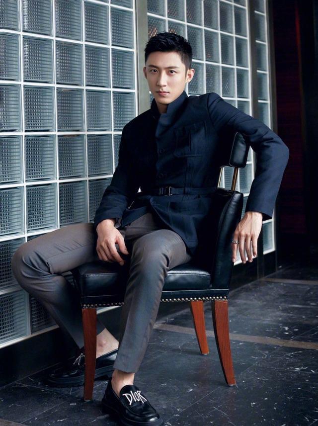 破冰行动|黄景瑜恭喜《破冰行动》获白玉兰奖，“皇族”黑料越多资源越好？