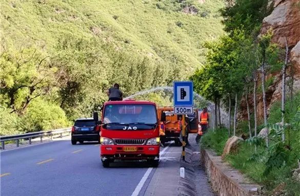 北京|裸露岩山穿上“绿新衣”！北京房山这里再添“立体美”！