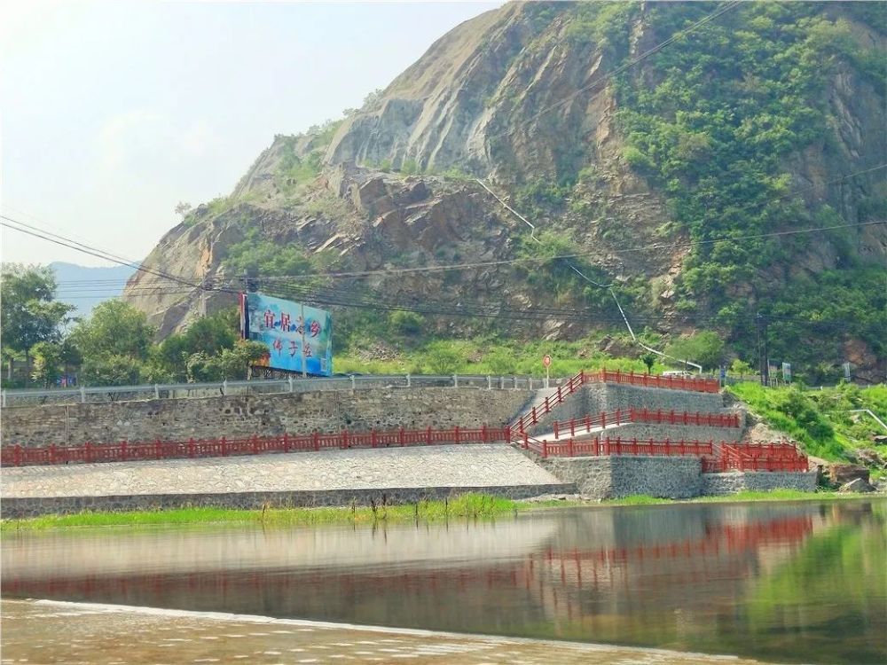 北京|裸露岩山穿上“绿新衣”！北京房山这里再添“立体美”！