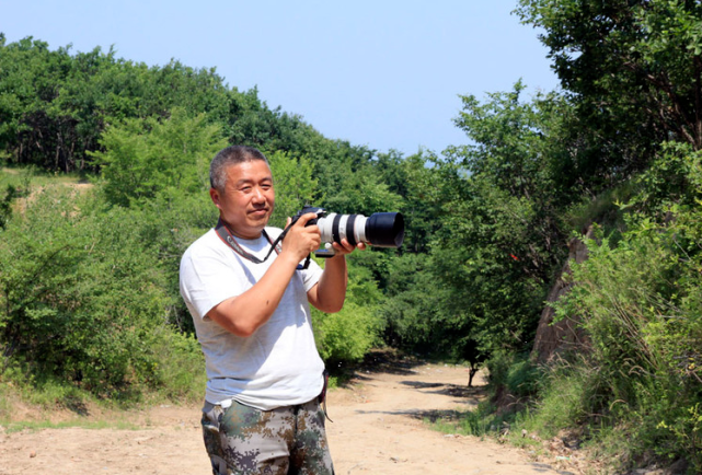 作为村里的一个传奇人物,这是李胜斌的第一次人生起伏.