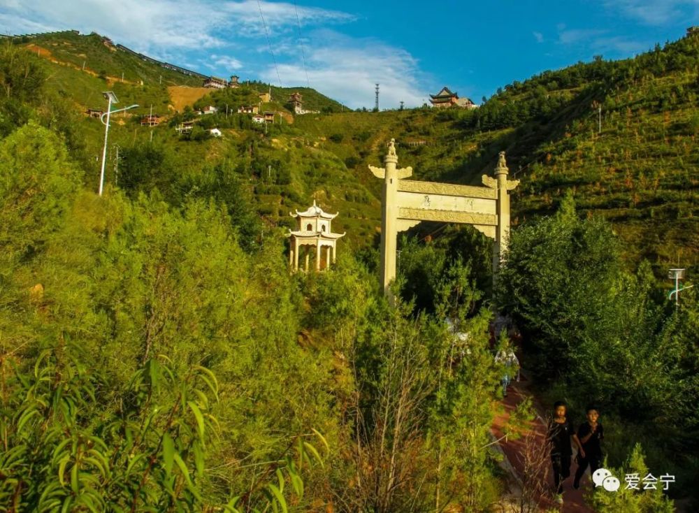 会宁桃花山庙会的白天和晚上!