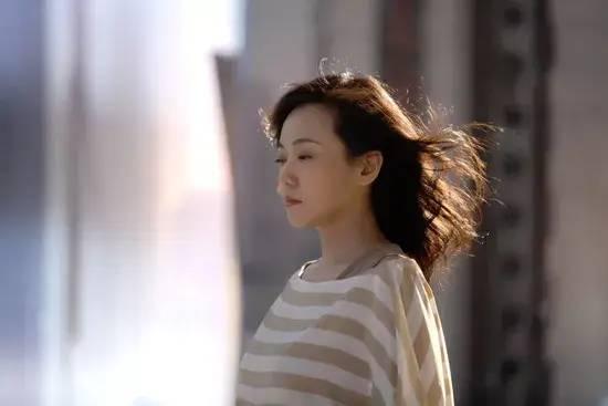 闫妮|49岁艳压孙俪夺“视后”，离婚时演活佟湘玉，闫妮把危机都变契机