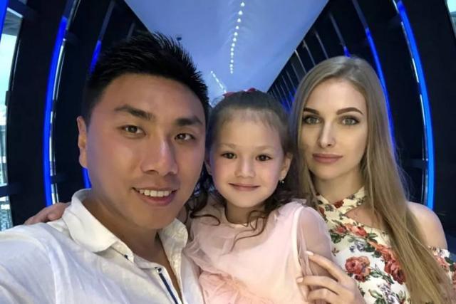 经济下跌性产业合法化少女来中国当模特乌克兰还有希望吗