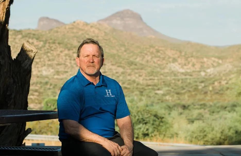 特朗普|特朗普的惩罚？美国青少年在疫情高潮中，被他赶回了“瘟床学校”