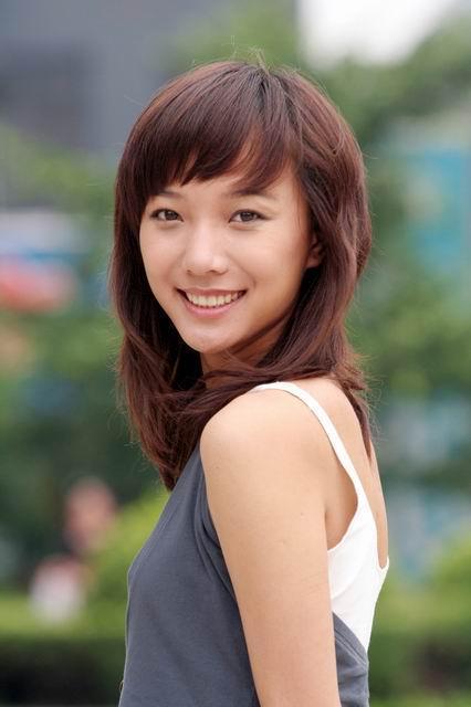 王珞丹|王珞丹想翻红，网友说的报名《浪姐》可能不行