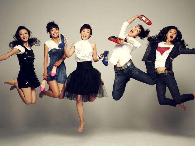 王珞丹|王珞丹想翻红，网友说的报名《浪姐》可能不行