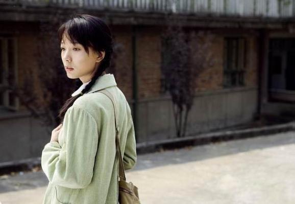 王珞丹|王珞丹想翻红，网友说的报名《浪姐》可能不行