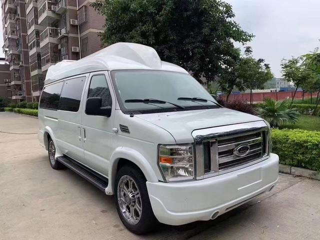 2014年豪华大房车福特e350,性价比之王,全家出游好选择售价19万