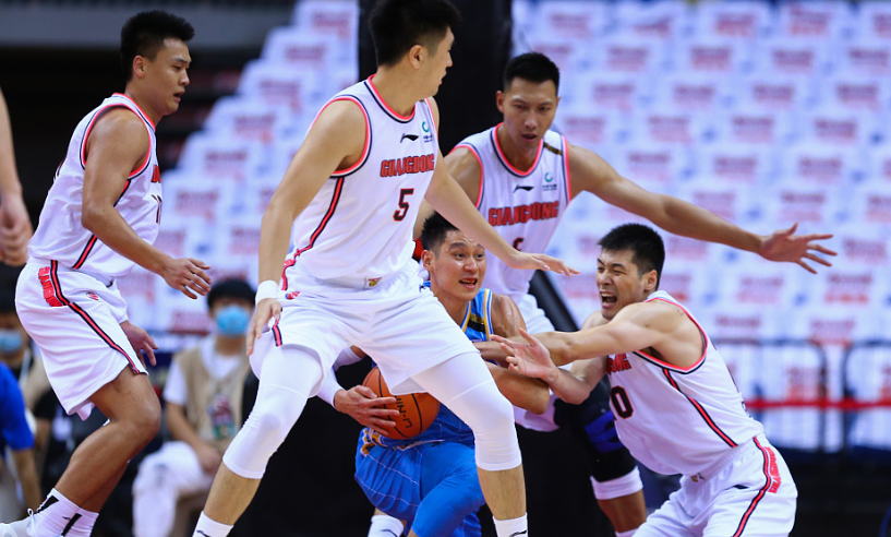 易建联|易建联8次出手18分，林书豪18次出手17分，北京输得不冤