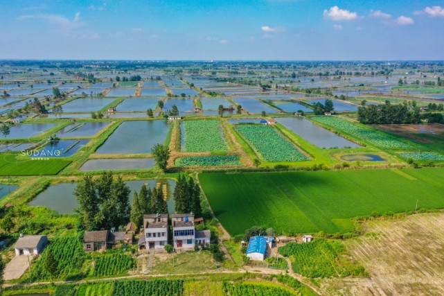 航拍湖北:江汉平原如此美丽,千年古城与田园风光犹如一幅画卷