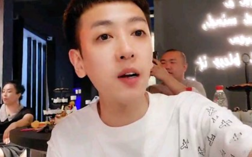 道歉后引发平台节奏虎牙华星公会下令让白浩停播躲着就能化解吗