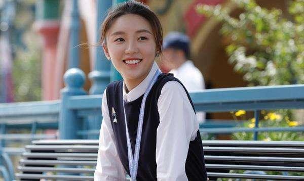 张月|新人演员张月告别“林有有”：角色没有好坏，自黑大牙是纯天然的