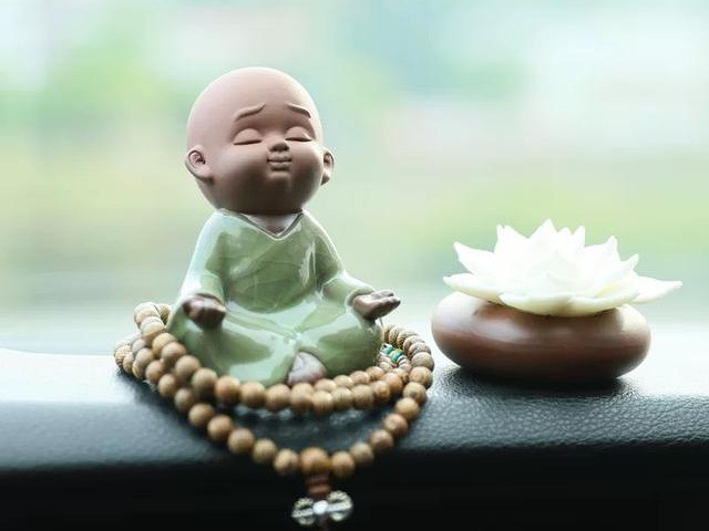 金庸|“人生初期，要以奇谋赚钱”：人的三个阶段，需要不同的禀赋