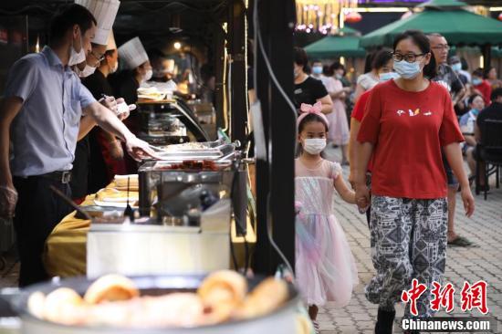 世界公园|北京：世界公园开启消夏风情美食夜